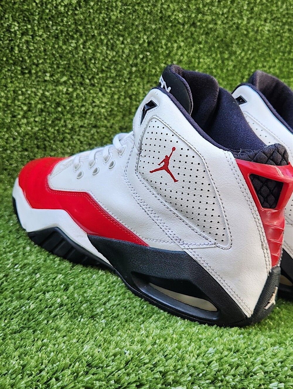 Nike Air Jordan BLoyal White Red Big Boys Size 7 Athletic Leather Sneakers Shoes - Picture 5 of 16